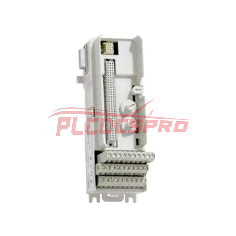 Unidade de terminação de módulo compacto TU818V1 ABB 3BSE069209R1